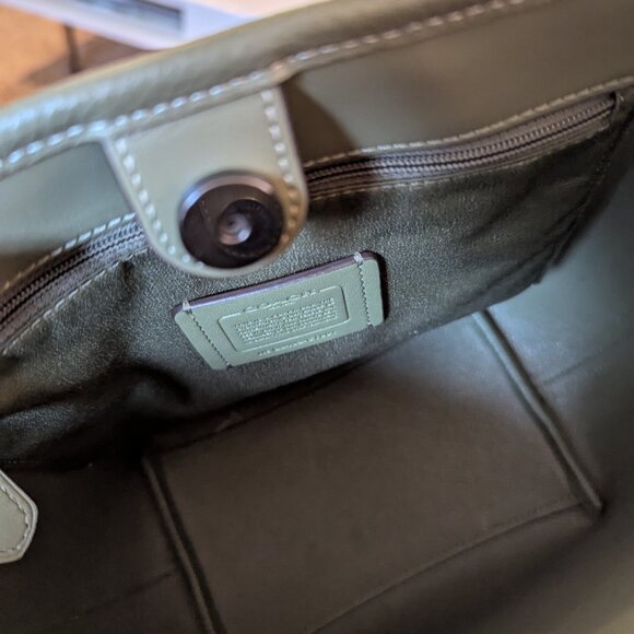 Coach Bucket Bag...NEW - Picture 7 of 8